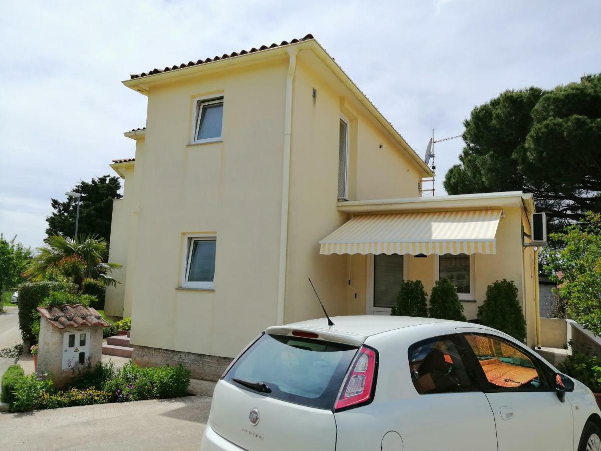 Ivana Fažana Exterior foto